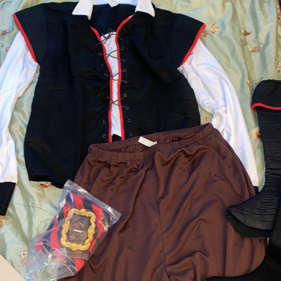 Pirate costume - Picture 2 of 3